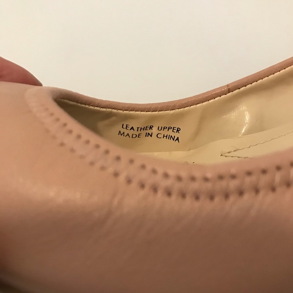 Tahari blush 2’ heels. EUC - Picture 5 of 5